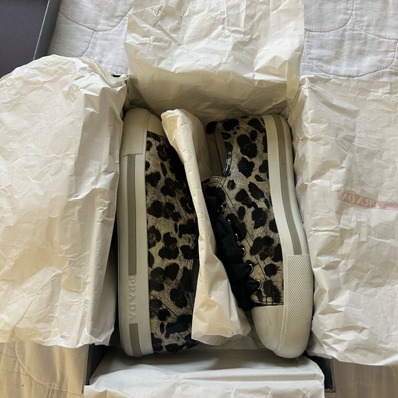 Prada Leopard Print Patent Sneakers with Ribbon Laces - Picture 5 of 14